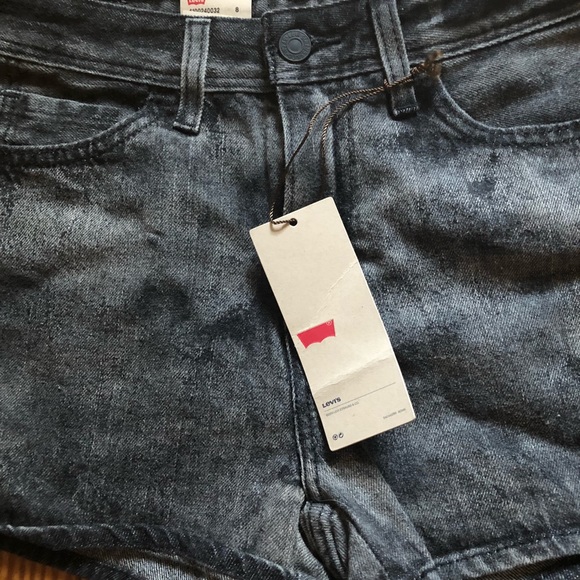 Levi's washed black denim shorts - Picture 5 of 8